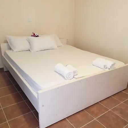 Lefktro 7 * Στούπα